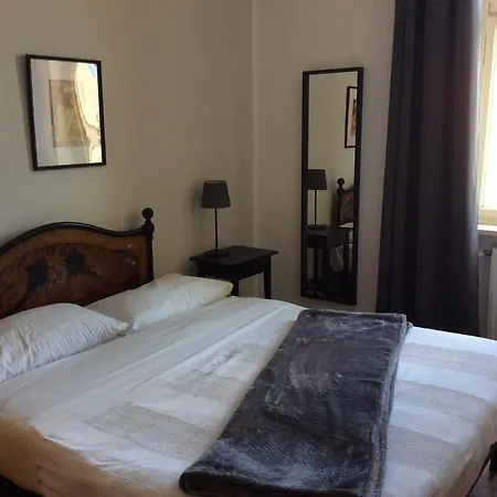 Otel Albergo Gargnano 2*