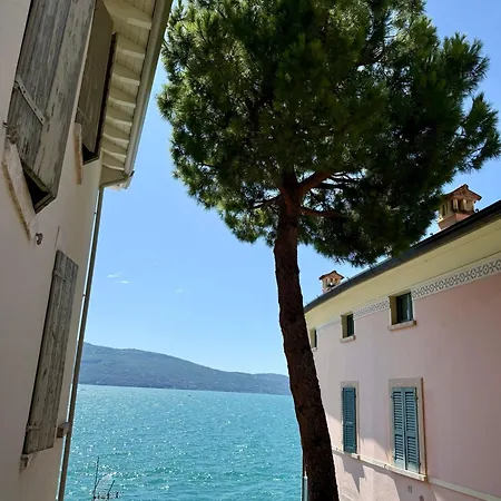 Otel Albergo Gargnano