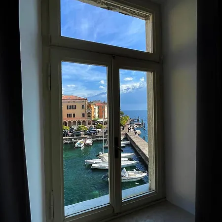 Otel Albergo Gargnano Gargnano