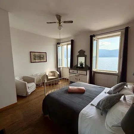 Albergo Gargnano Гарньяно