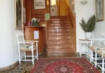 Albergo Gargnano 호텔 2*