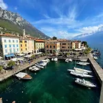 Albergo Gargnano Hotell